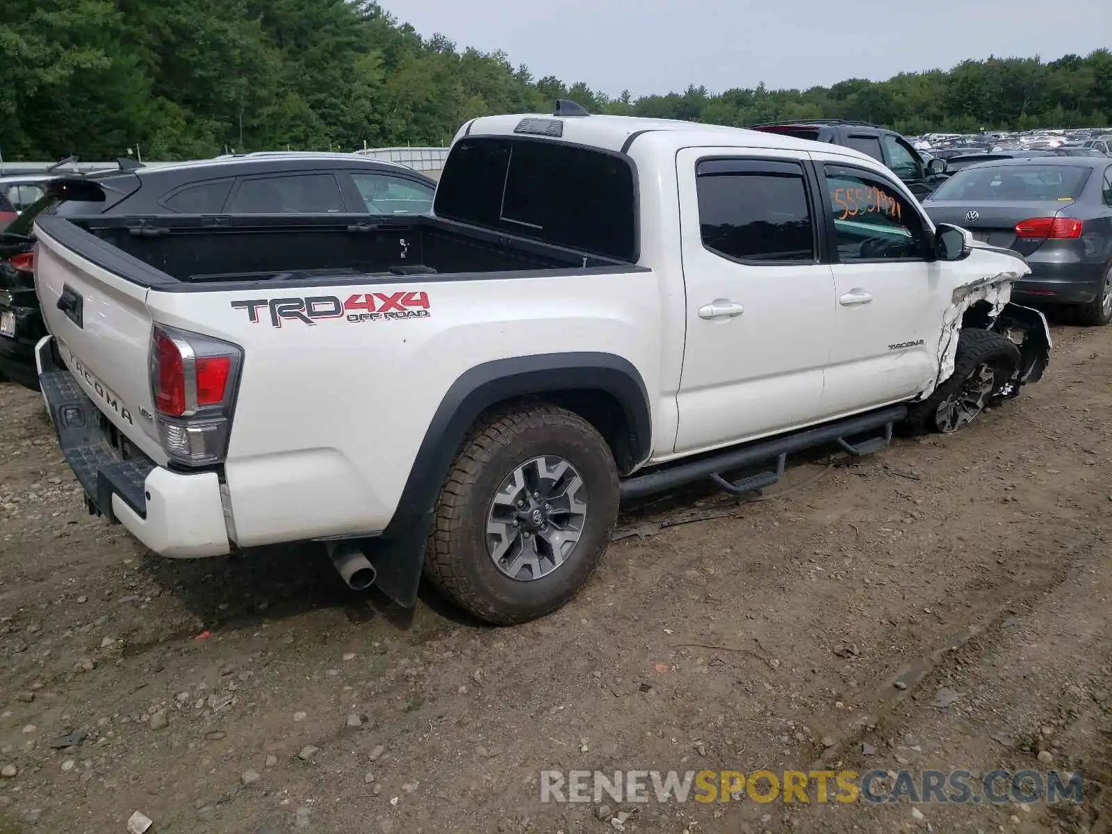 4 Photograph of a damaged car 3TMCZ5AN2LM332419 TOYOTA TACOMA 2020