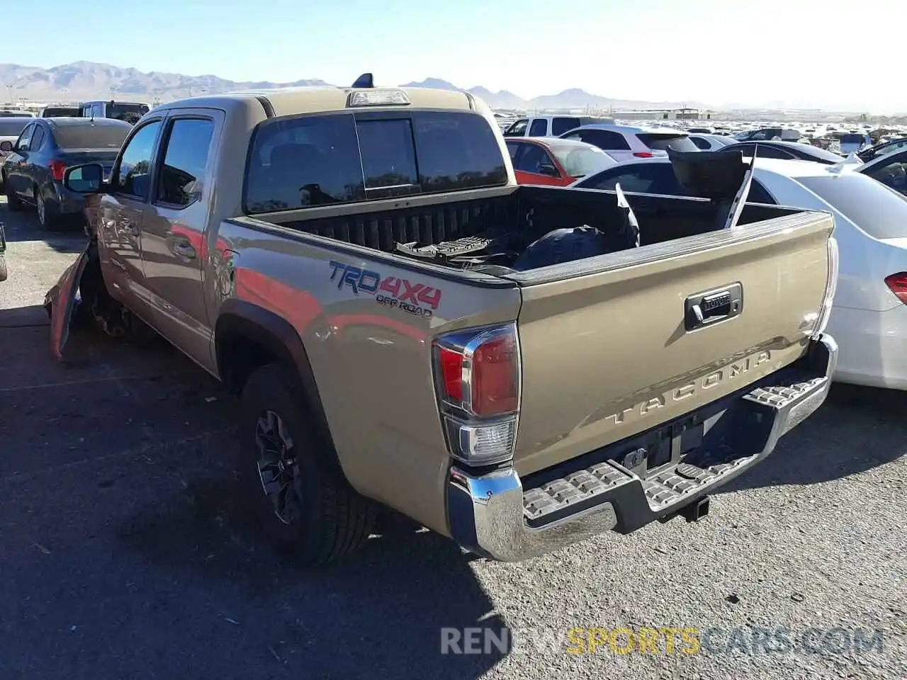 3 Photograph of a damaged car 3TMCZ5AN2LM334249 TOYOTA TACOMA 2020