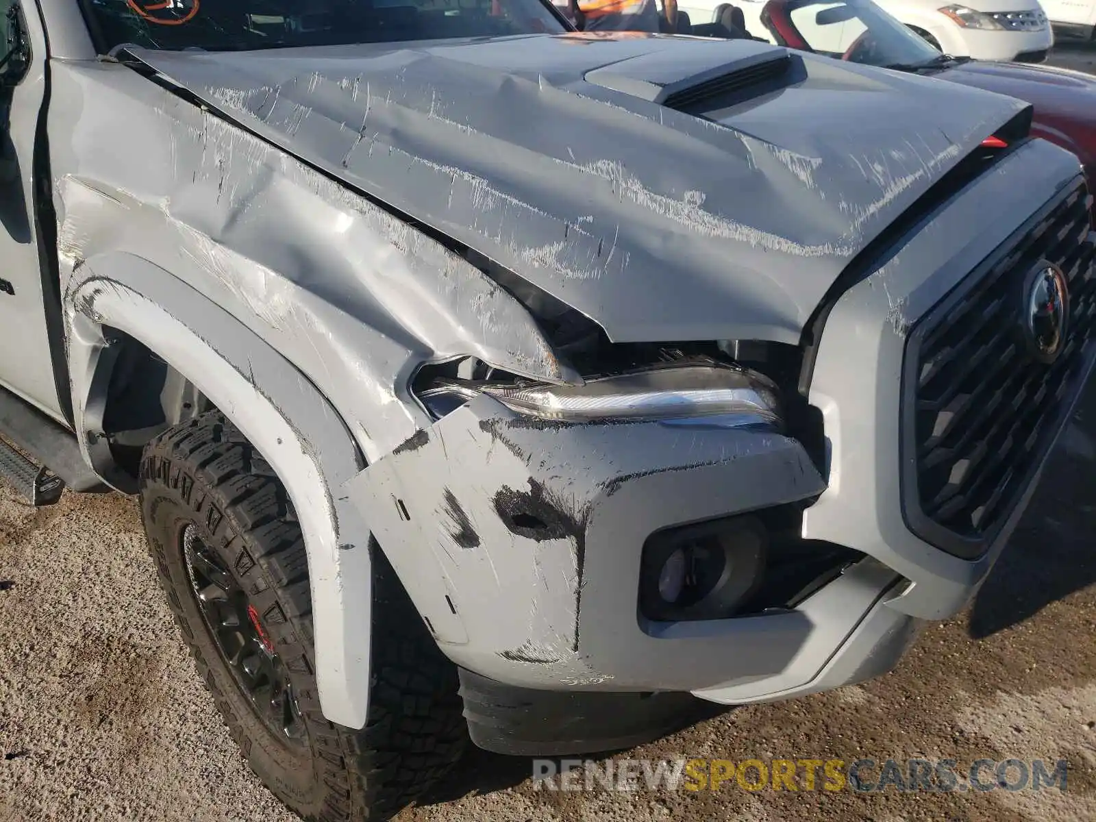 9 Photograph of a damaged car 3TMCZ5AN2LM336261 TOYOTA TACOMA 2020