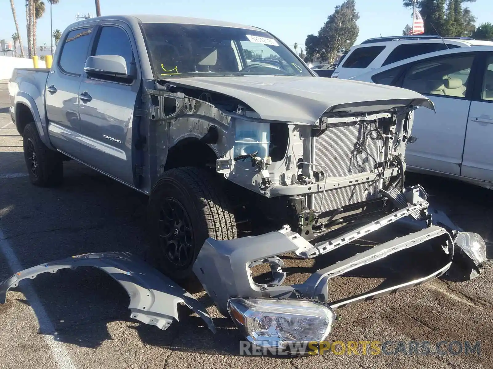 1 Photograph of a damaged car 3TMCZ5AN2LM336759 TOYOTA TACOMA 2020