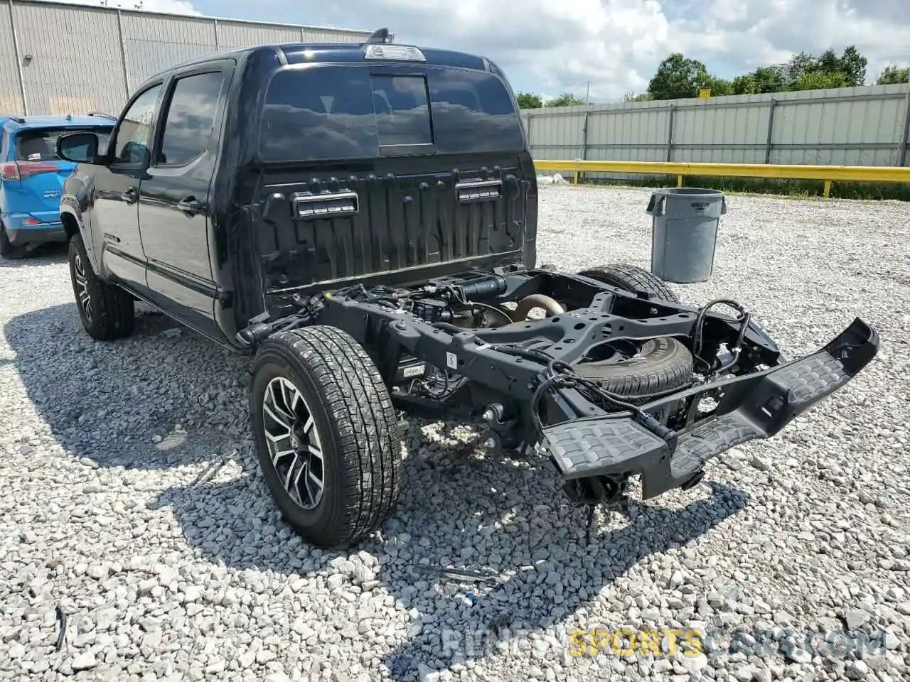 3 Photograph of a damaged car 3TMCZ5AN2LM339144 TOYOTA TACOMA 2020