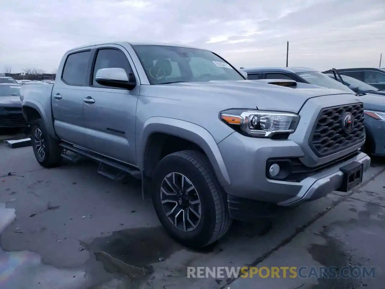 1 Photograph of a damaged car 3TMCZ5AN2LM340973 TOYOTA TACOMA 2020