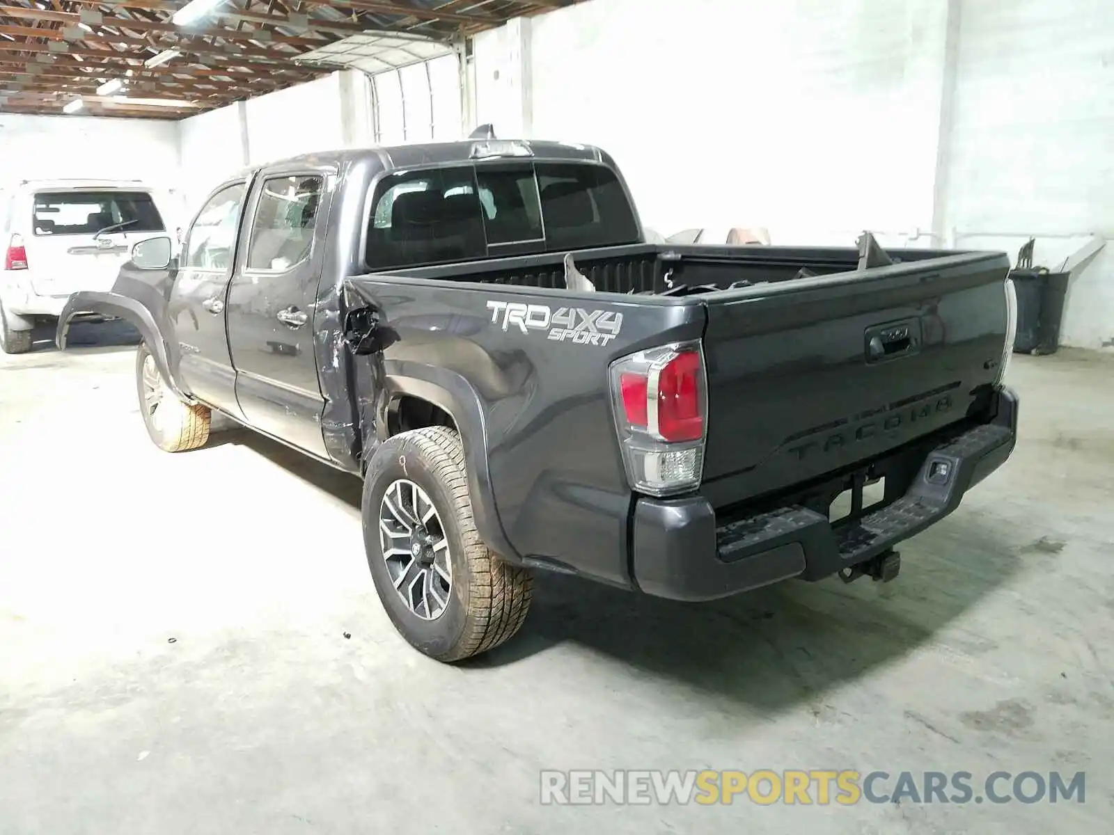 3 Photograph of a damaged car 3TMCZ5AN2LM342223 TOYOTA TACOMA 2020