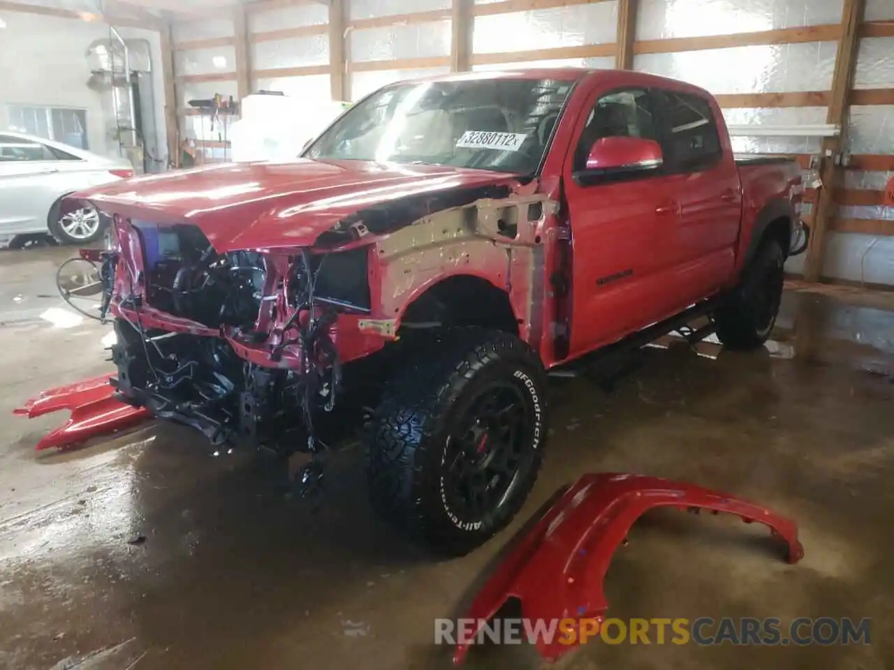 2 Photograph of a damaged car 3TMCZ5AN2LM346479 TOYOTA TACOMA 2020