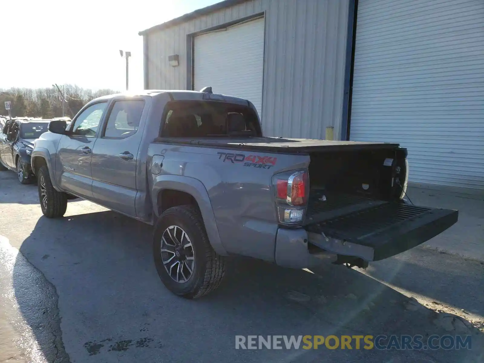 3 Photograph of a damaged car 3TMCZ5AN2LM360303 TOYOTA TACOMA 2020