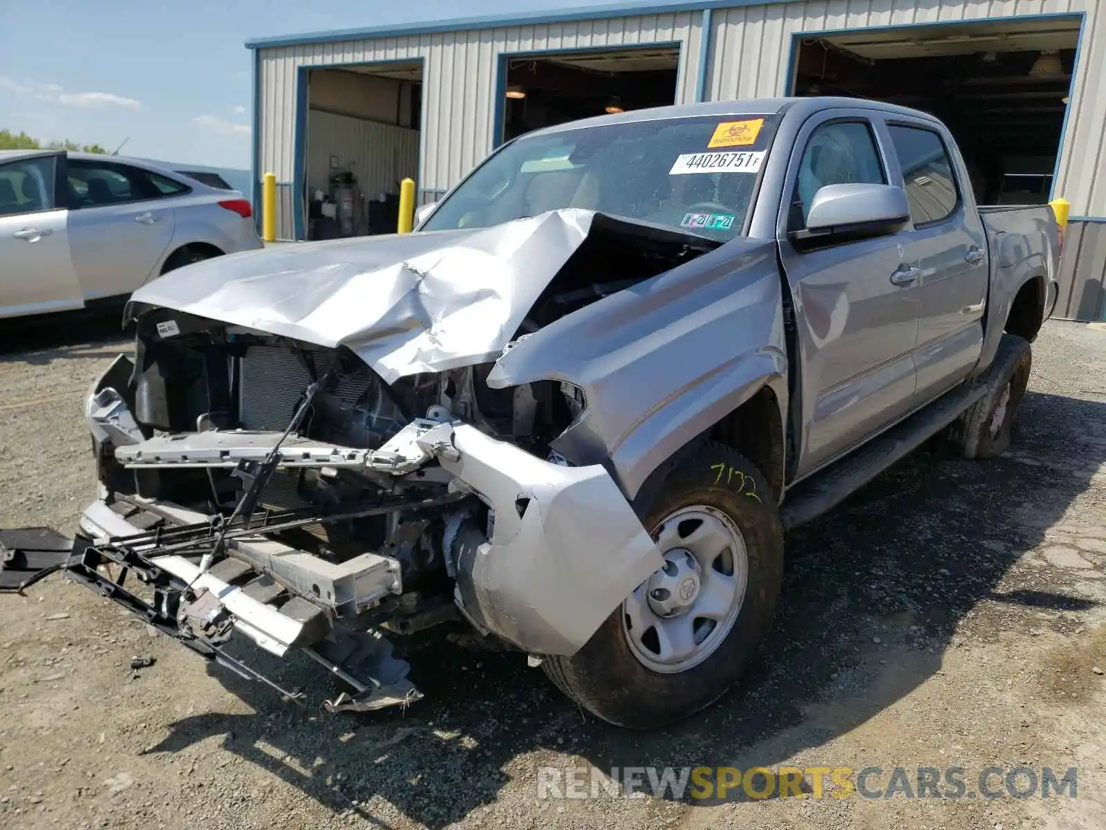 2 Photograph of a damaged car 3TMCZ5AN2LM360687 TOYOTA TACOMA 2020