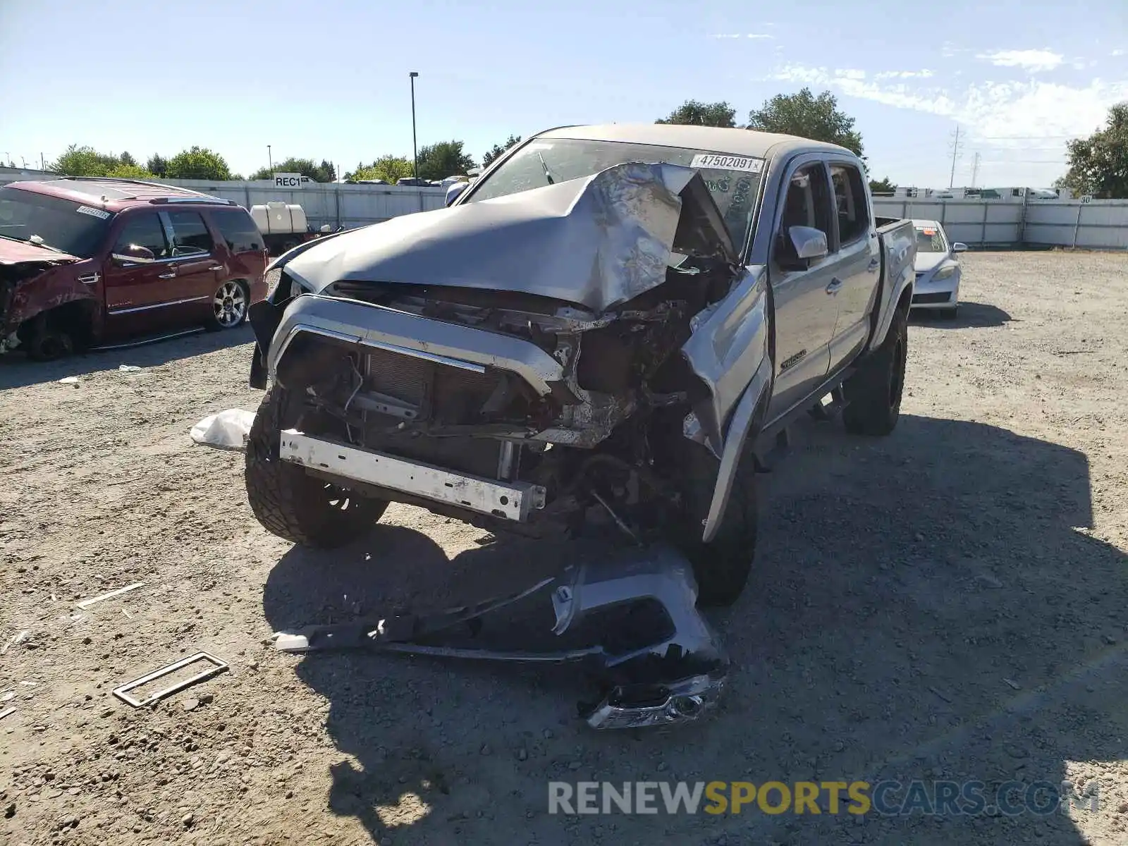 2 Photograph of a damaged car 3TMCZ5AN2LM360866 TOYOTA TACOMA 2020