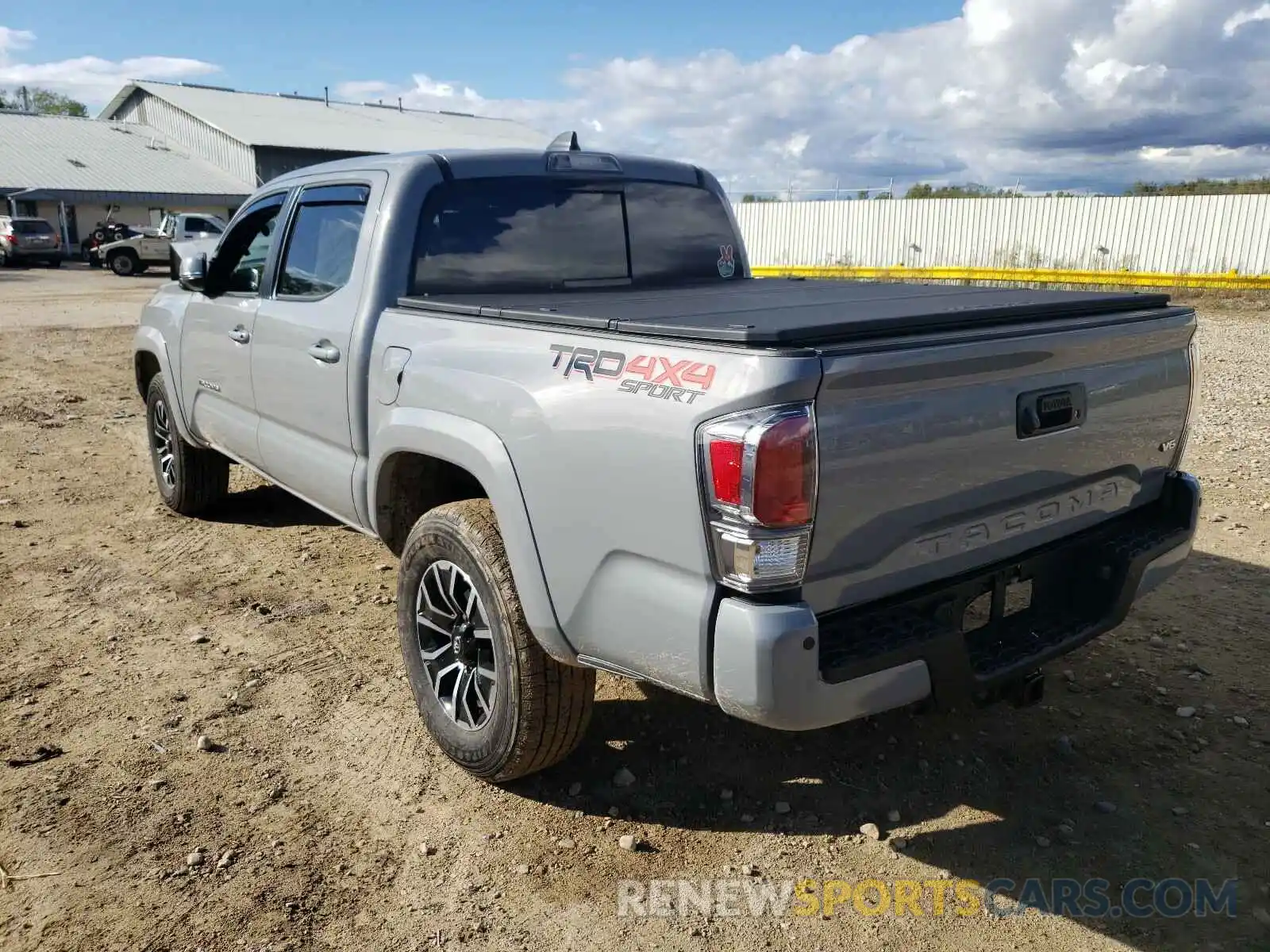 3 Photograph of a damaged car 3TMCZ5AN2LM361175 TOYOTA TACOMA 2020