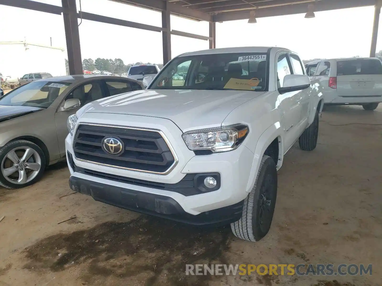 2 Photograph of a damaged car 3TMCZ5AN2LM362987 TOYOTA TACOMA 2020