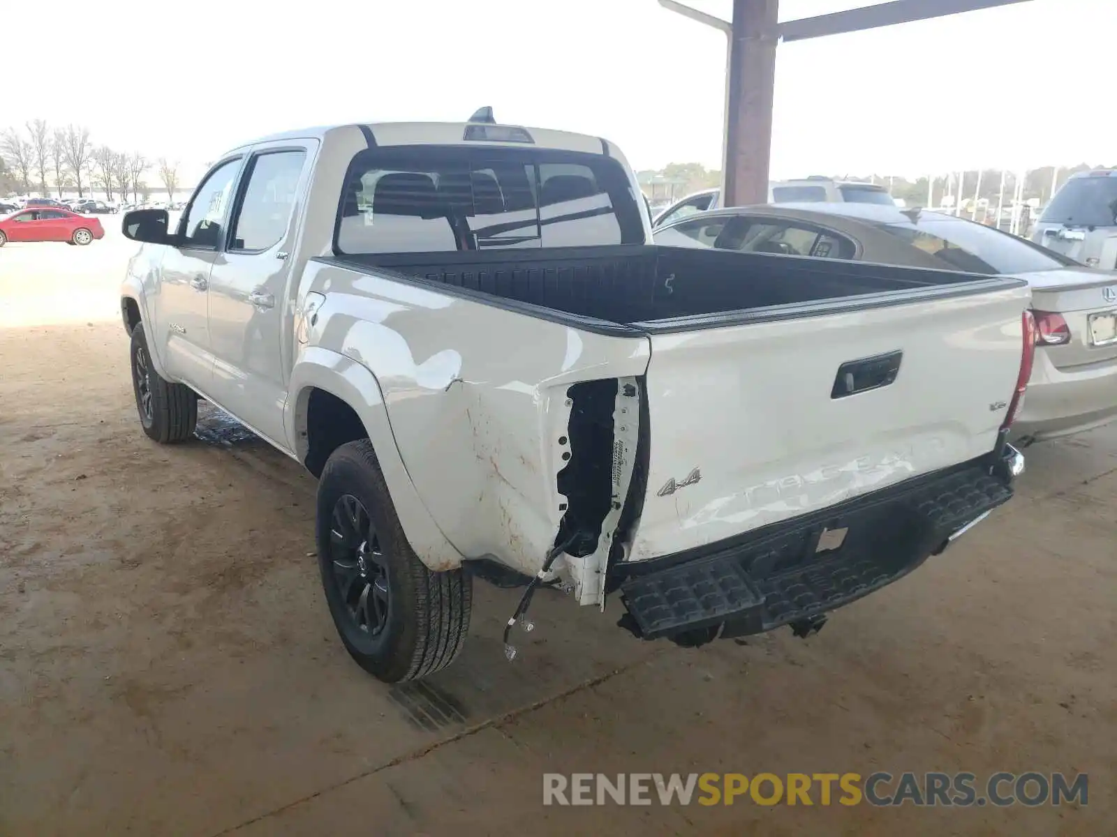 3 Photograph of a damaged car 3TMCZ5AN2LM362987 TOYOTA TACOMA 2020