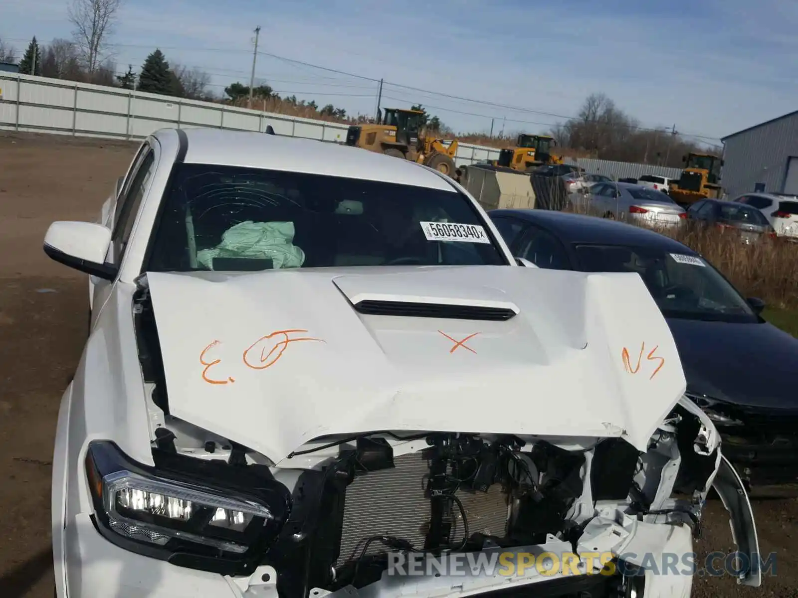 7 Photograph of a damaged car 3TMCZ5AN2LM365100 TOYOTA TACOMA 2020