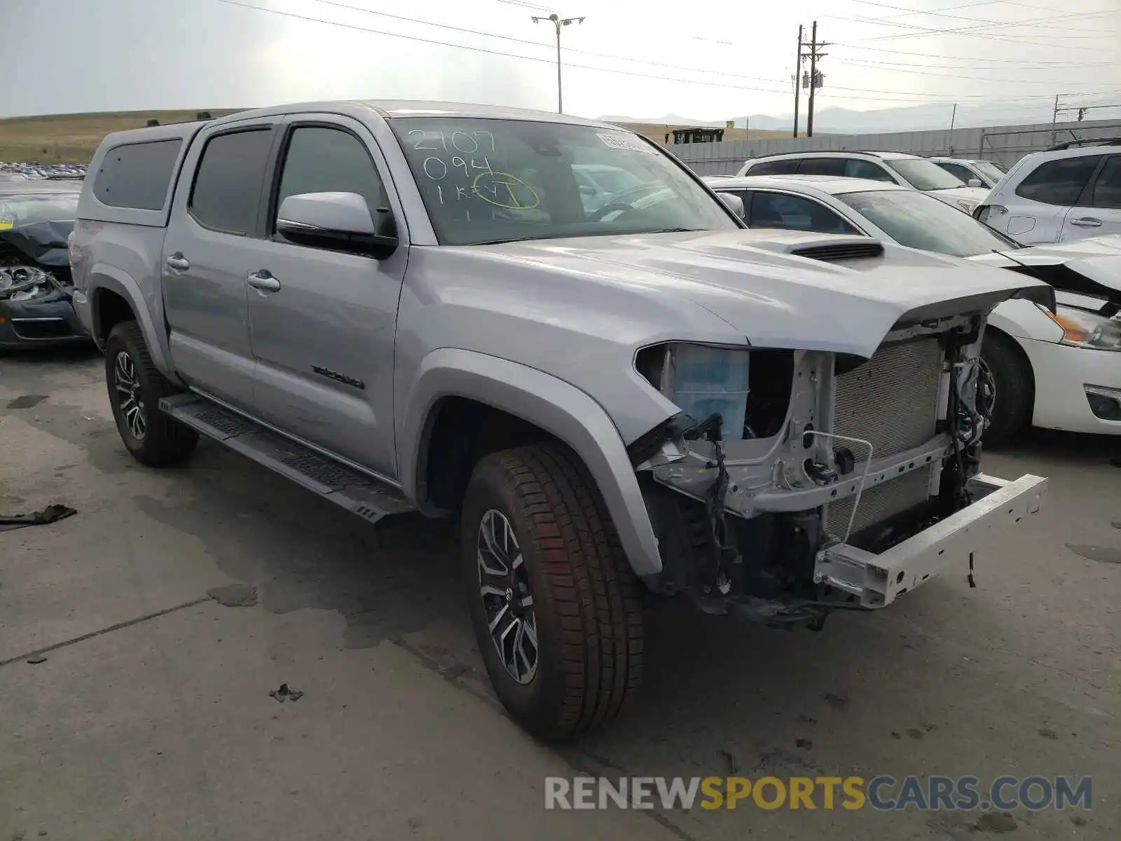 1 Photograph of a damaged car 3TMCZ5AN2LM368661 TOYOTA TACOMA 2020