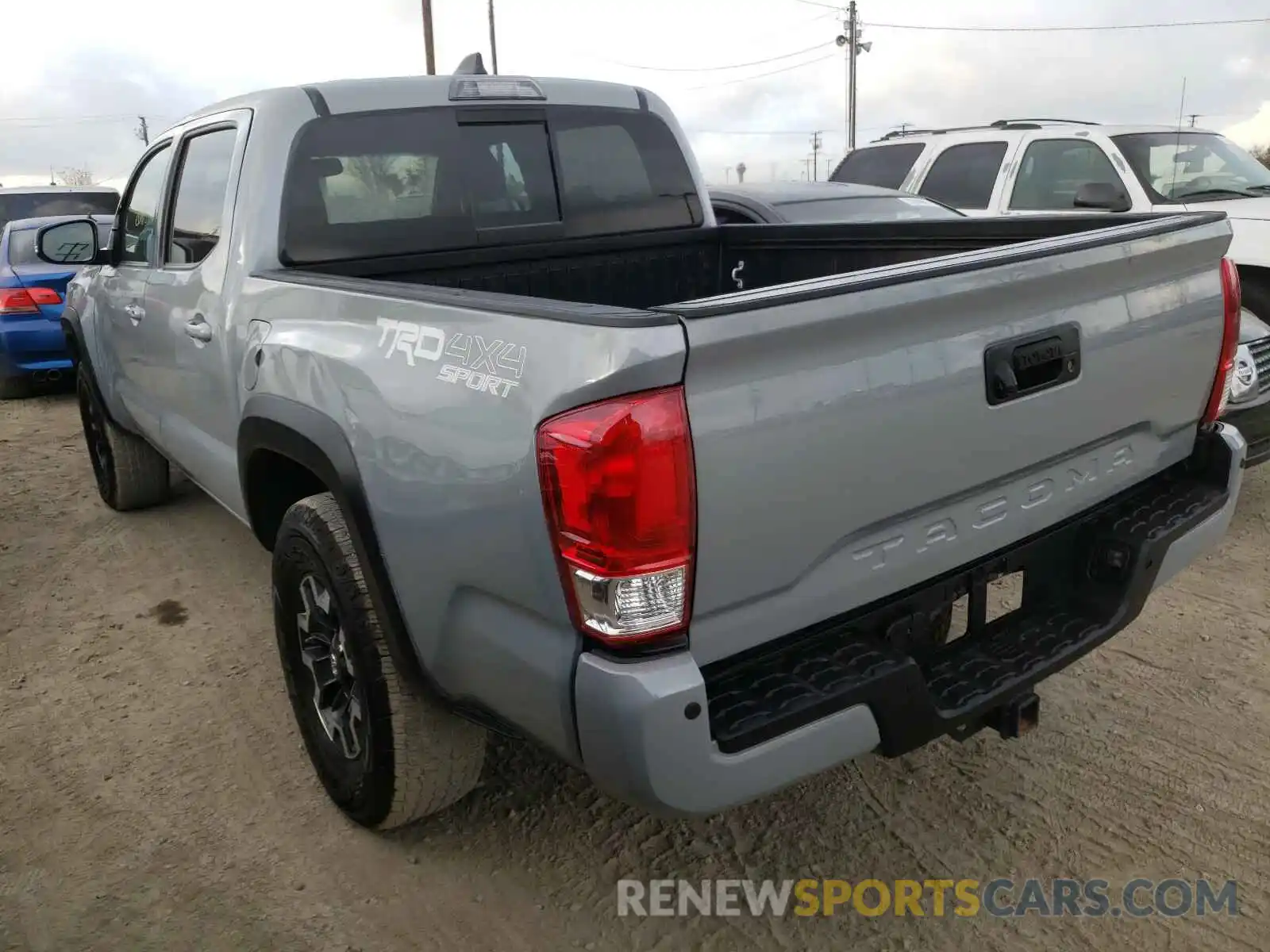 3 Photograph of a damaged car 3TMCZ5AN3LM291802 TOYOTA TACOMA 2020