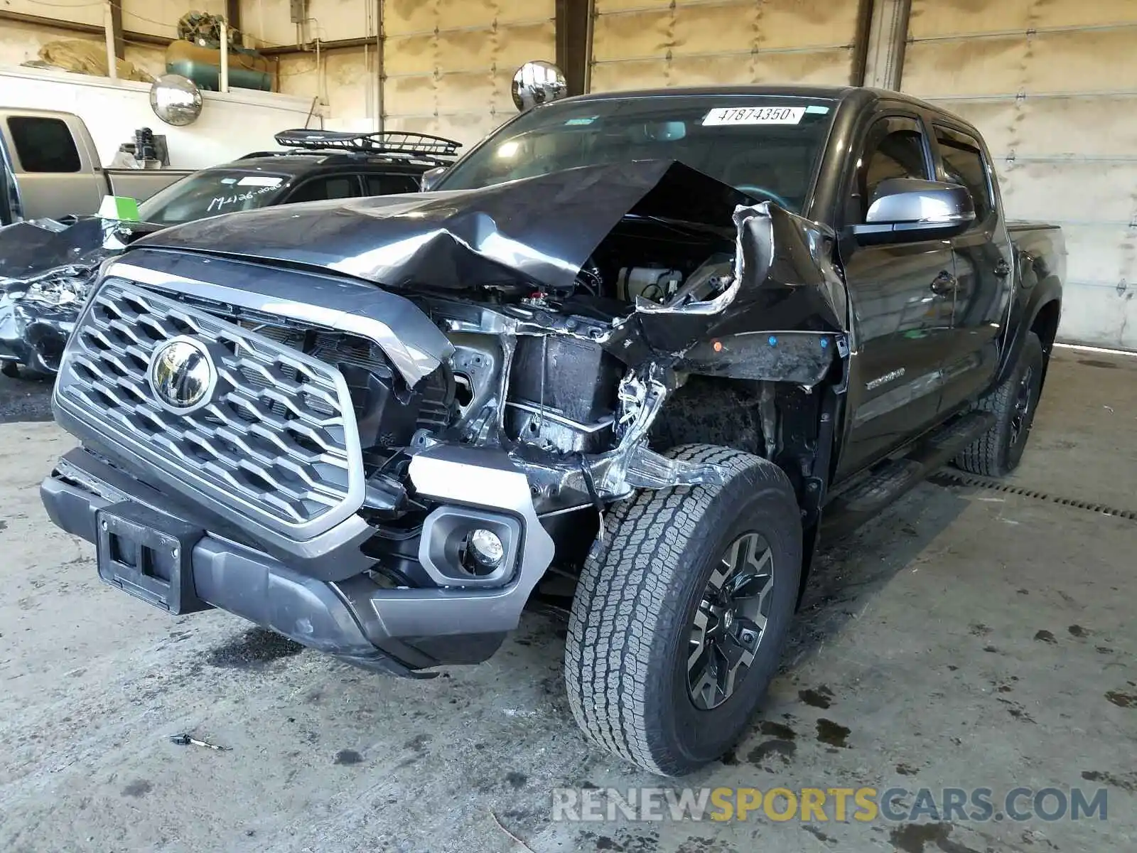 2 Photograph of a damaged car 3TMCZ5AN3LM295963 TOYOTA TACOMA 2020