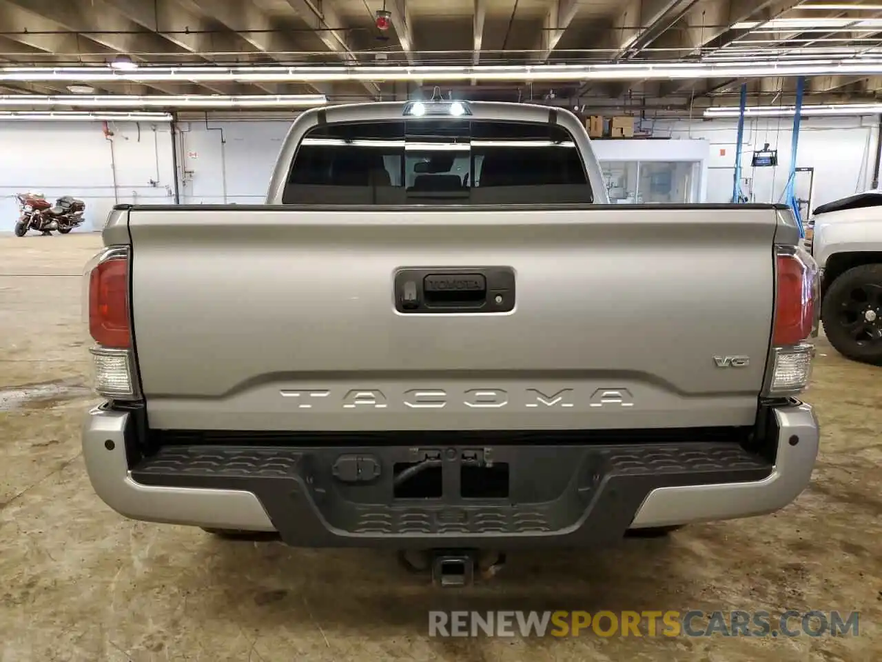 6 Photograph of a damaged car 3TMCZ5AN3LM300076 TOYOTA TACOMA 2020