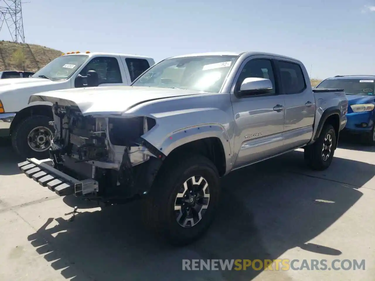 2 Photograph of a damaged car 3TMCZ5AN3LM311207 TOYOTA TACOMA 2020