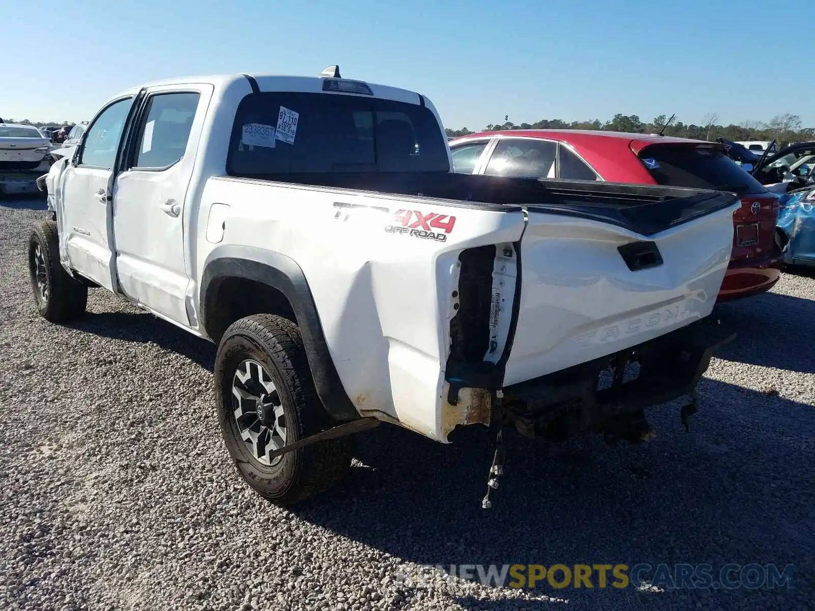 3 Photograph of a damaged car 3TMCZ5AN3LM321090 TOYOTA TACOMA 2020