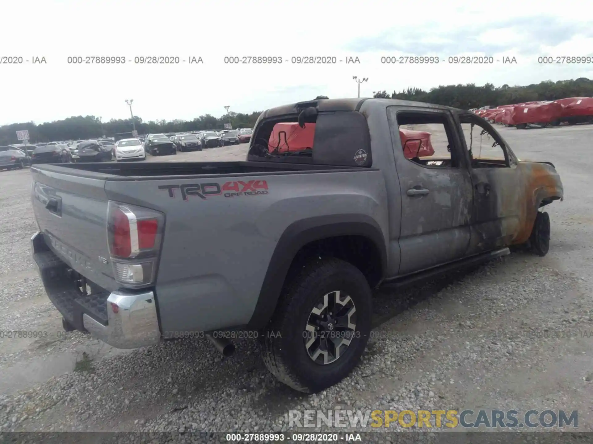 4 Photograph of a damaged car 3TMCZ5AN3LM326628 TOYOTA TACOMA 2020