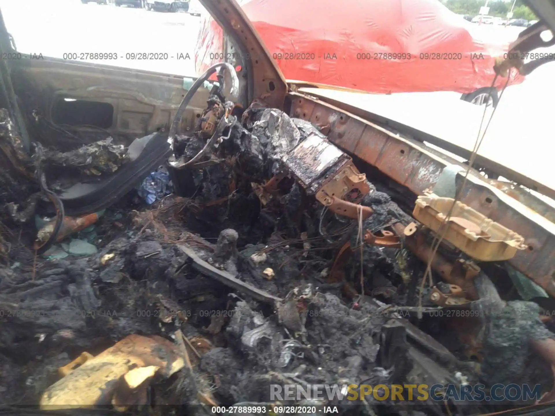 5 Photograph of a damaged car 3TMCZ5AN3LM326628 TOYOTA TACOMA 2020