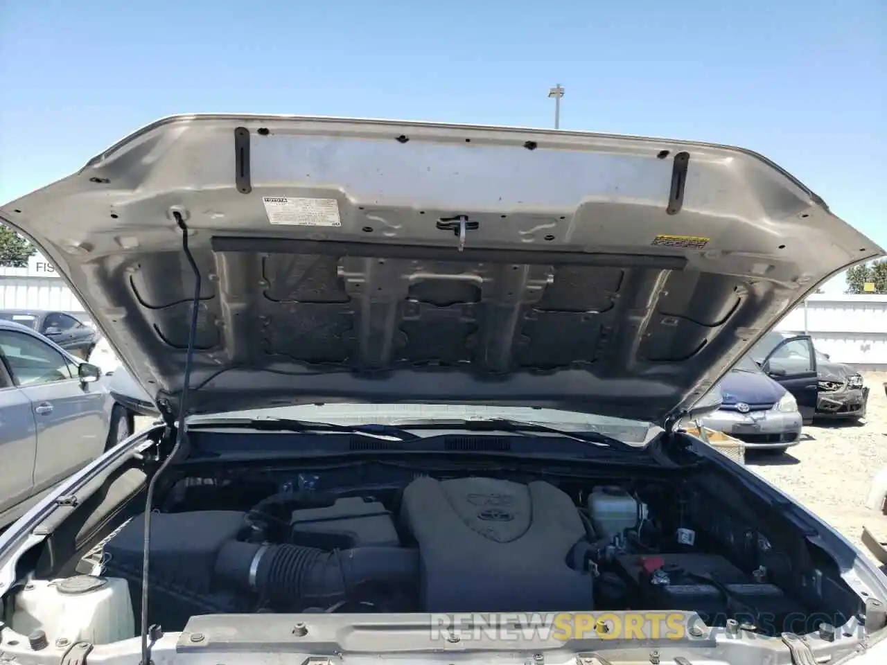 7 Photograph of a damaged car 3TMCZ5AN3LM332025 TOYOTA TACOMA 2020