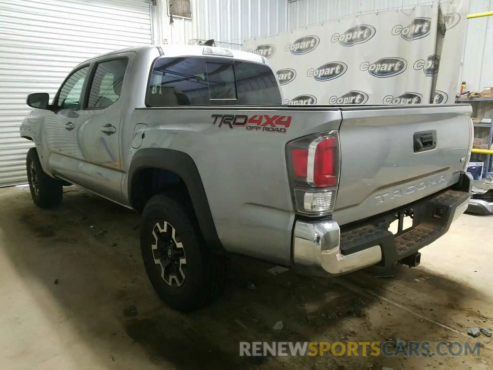 3 Photograph of a damaged car 3TMCZ5AN3LM342019 TOYOTA TACOMA 2020