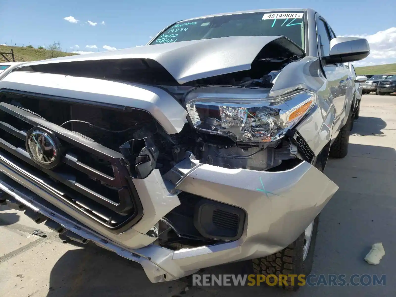 9 Photograph of a damaged car 3TMCZ5AN3LM350542 TOYOTA TACOMA 2020