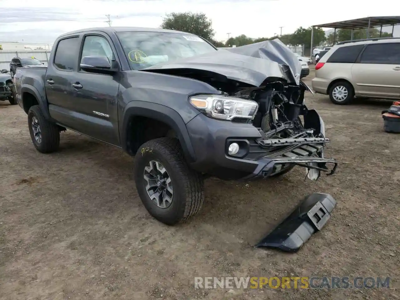 1 Photograph of a damaged car 3TMCZ5AN3LM351321 TOYOTA TACOMA 2020