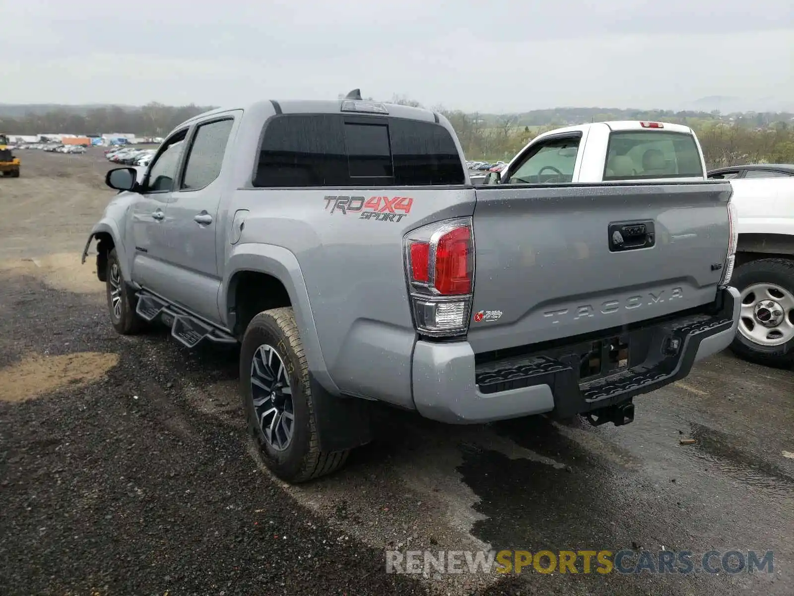 3 Photograph of a damaged car 3TMCZ5AN3LM351951 TOYOTA TACOMA 2020