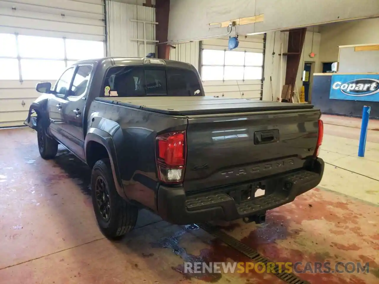 3 Photograph of a damaged car 3TMCZ5AN3LM357698 TOYOTA TACOMA 2020