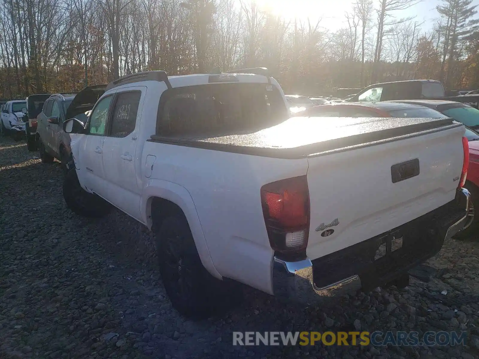 3 Photograph of a damaged car 3TMCZ5AN3LM359564 TOYOTA TACOMA 2020