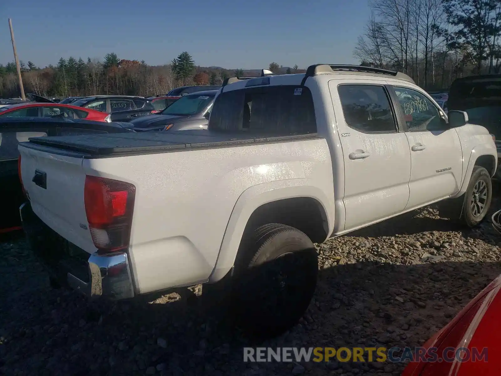 4 Photograph of a damaged car 3TMCZ5AN3LM359564 TOYOTA TACOMA 2020