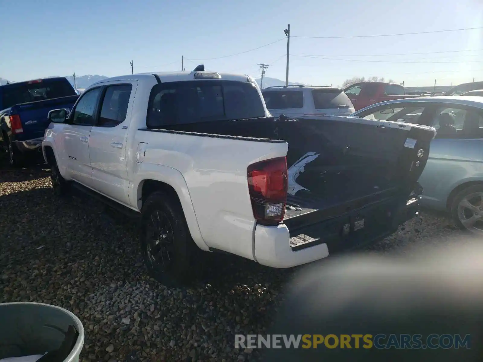 3 Photograph of a damaged car 3TMCZ5AN3LM363873 TOYOTA TACOMA 2020