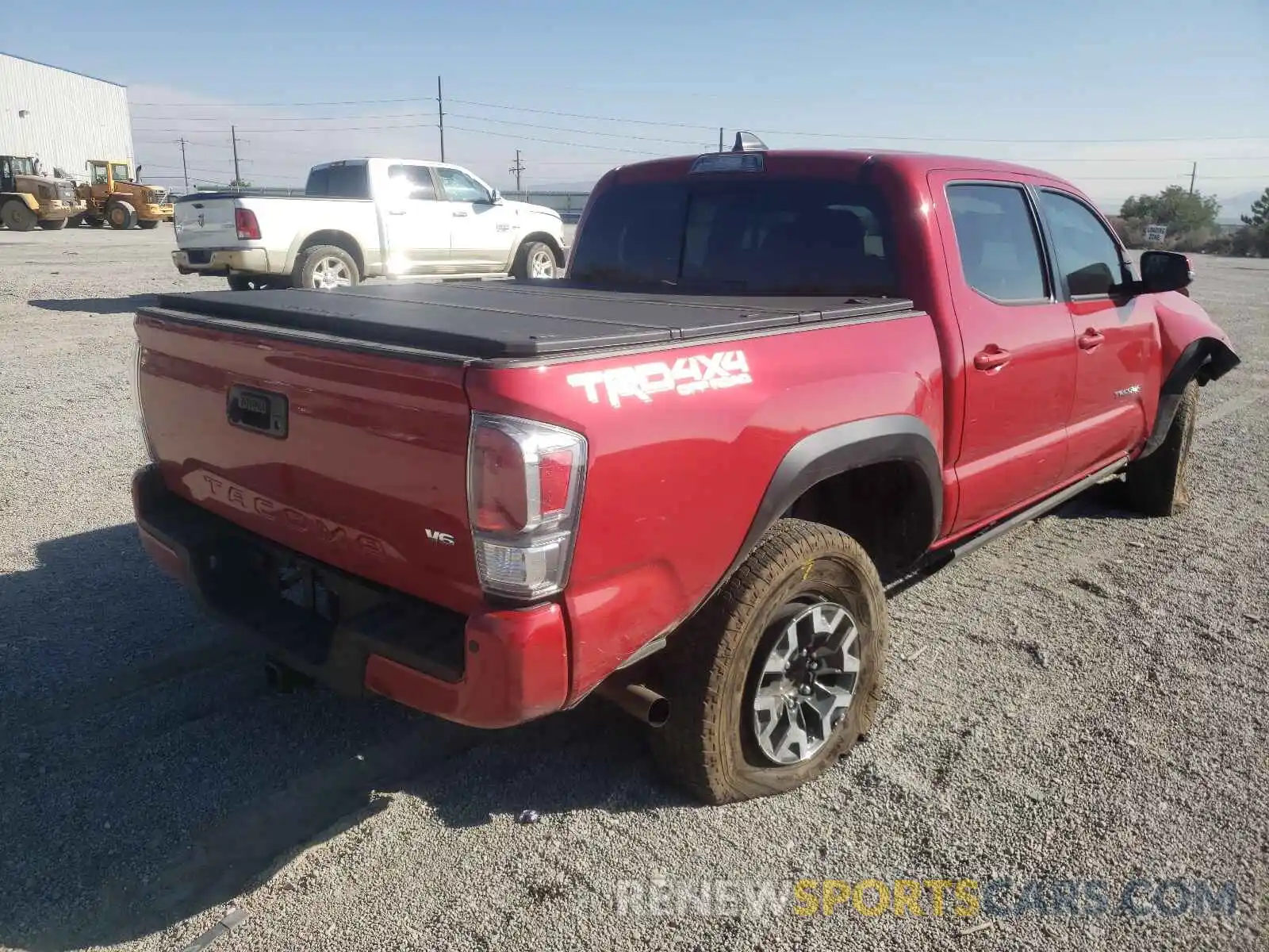 4 Photograph of a damaged car 3TMCZ5AN3LM367325 TOYOTA TACOMA 2020