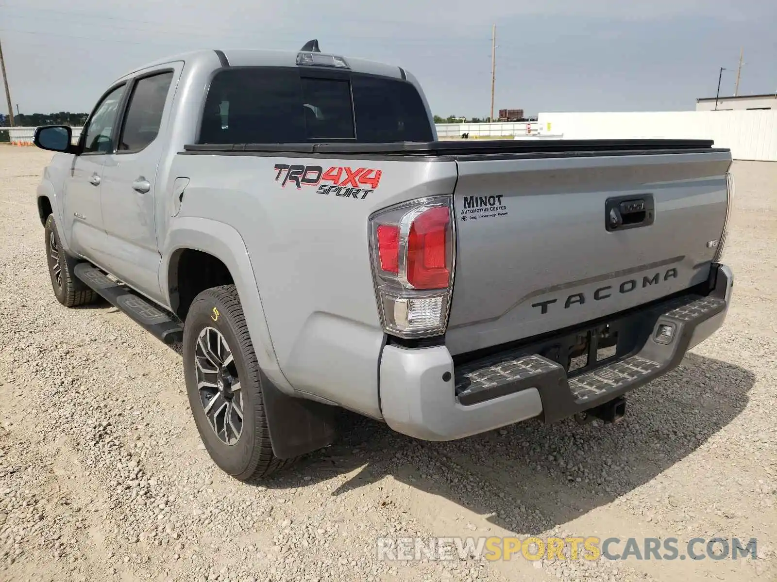 3 Photograph of a damaged car 3TMCZ5AN3LM368619 TOYOTA TACOMA 2020