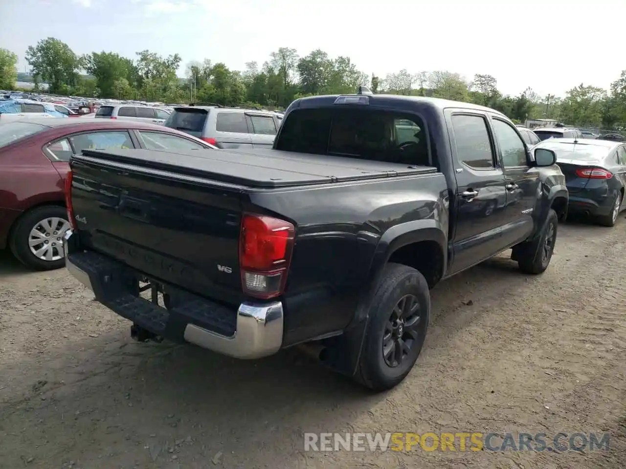 4 Photograph of a damaged car 3TMCZ5AN4LM296376 TOYOTA TACOMA 2020