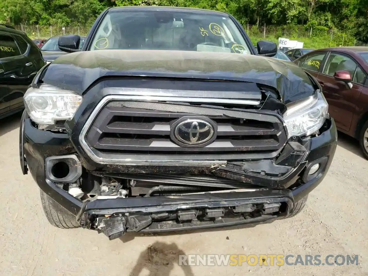 9 Photograph of a damaged car 3TMCZ5AN4LM296376 TOYOTA TACOMA 2020