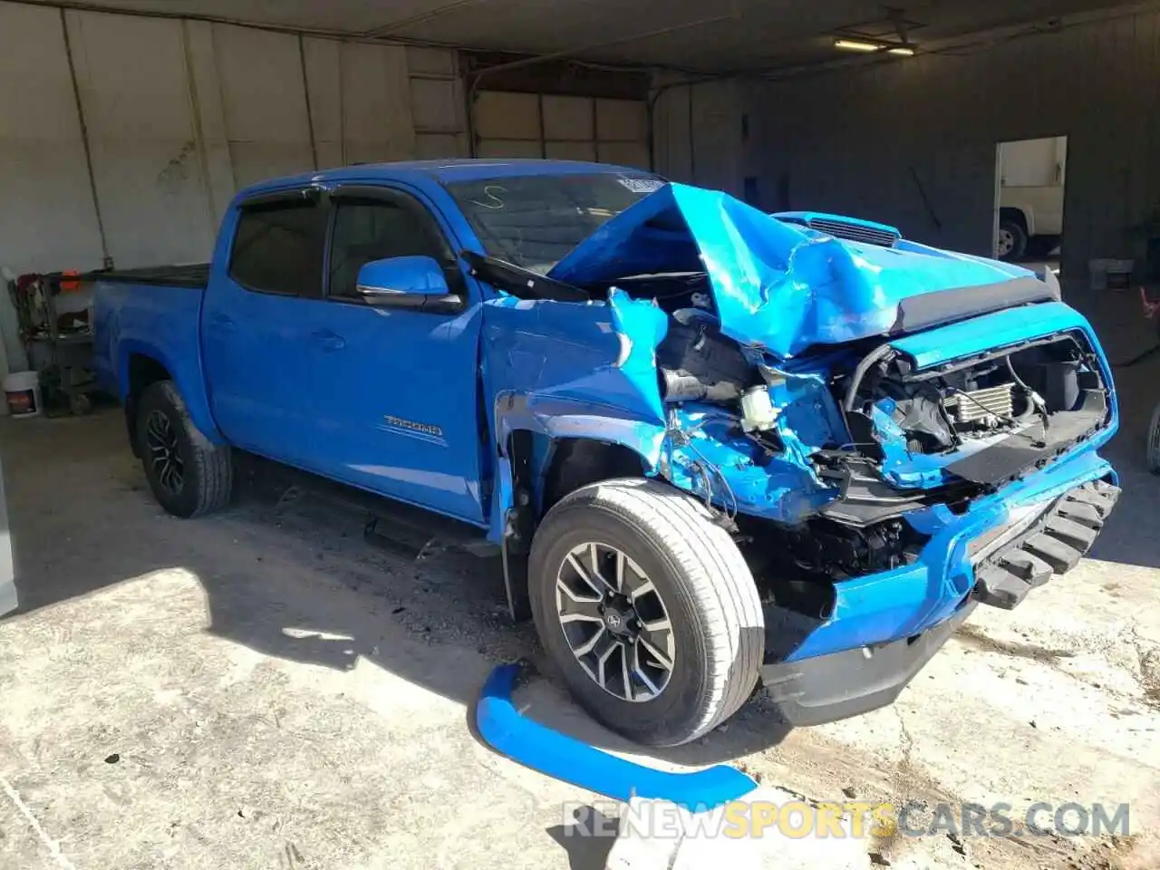 1 Photograph of a damaged car 3TMCZ5AN4LM296829 TOYOTA TACOMA 2020