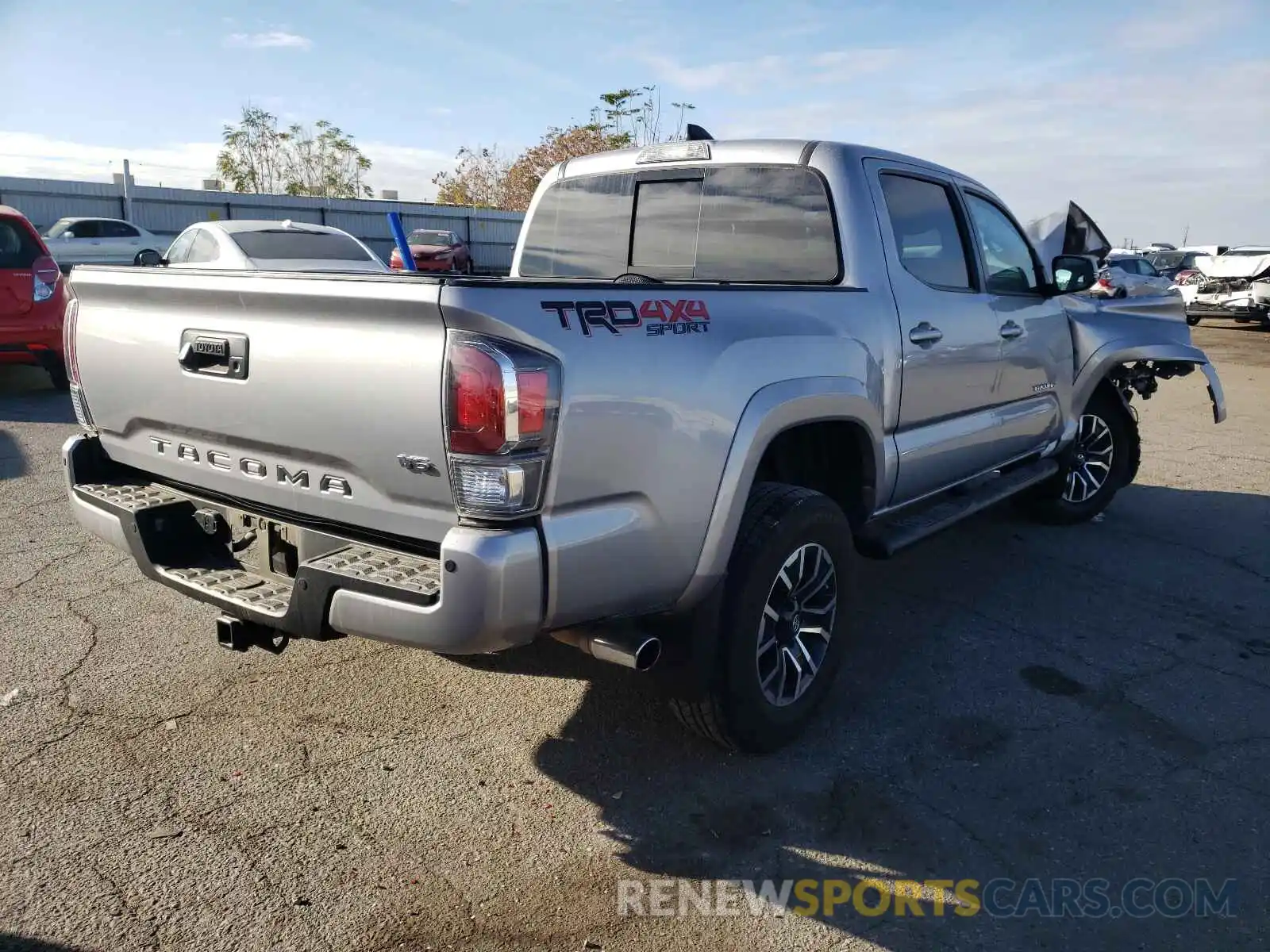 4 Photograph of a damaged car 3TMCZ5AN4LM305383 TOYOTA TACOMA 2020