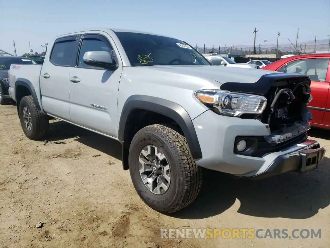 1 Photograph of a damaged car 3TMCZ5AN4LM308641 TOYOTA TACOMA 2020