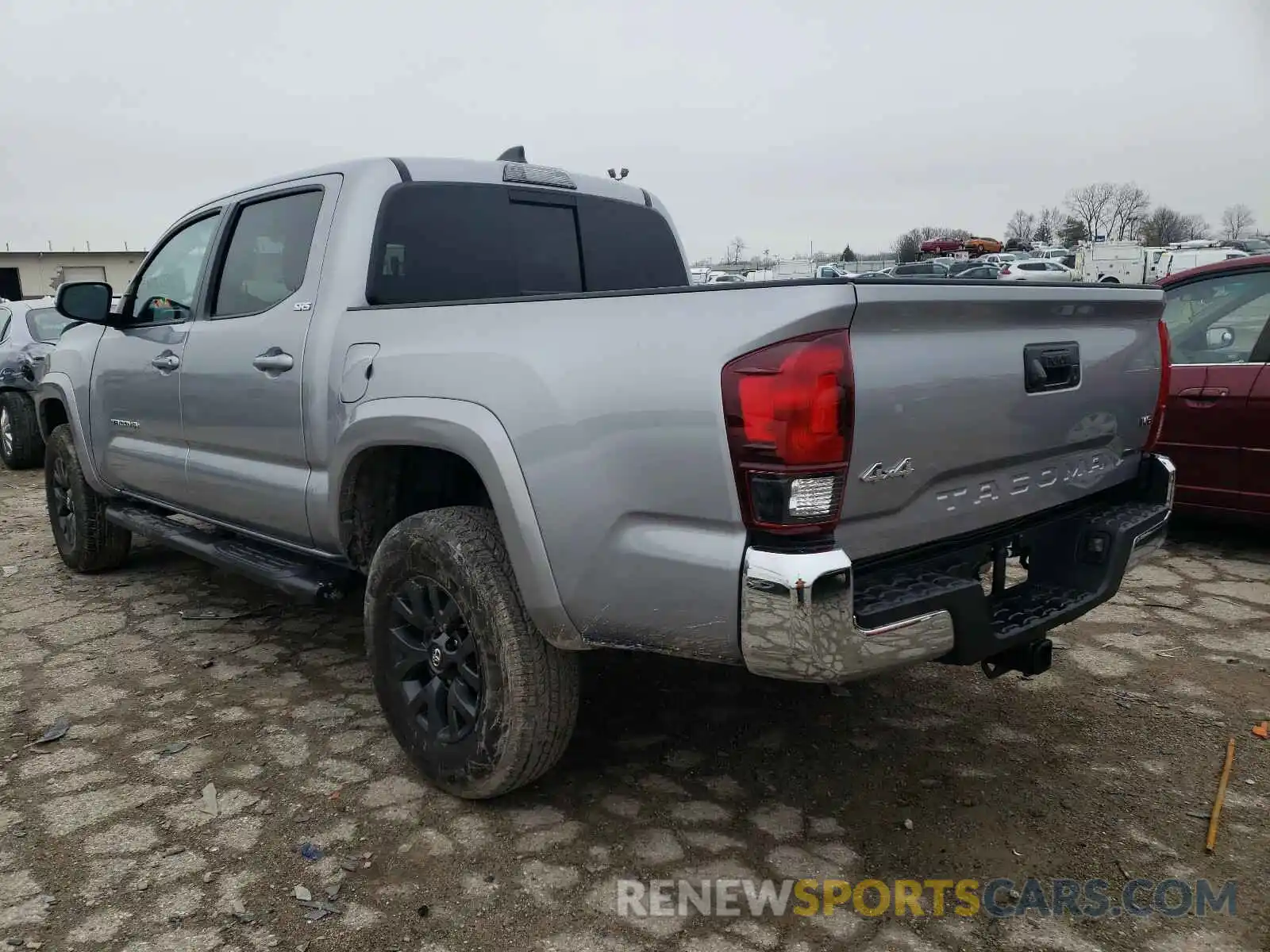 3 Photograph of a damaged car 3TMCZ5AN4LM310020 TOYOTA TACOMA 2020