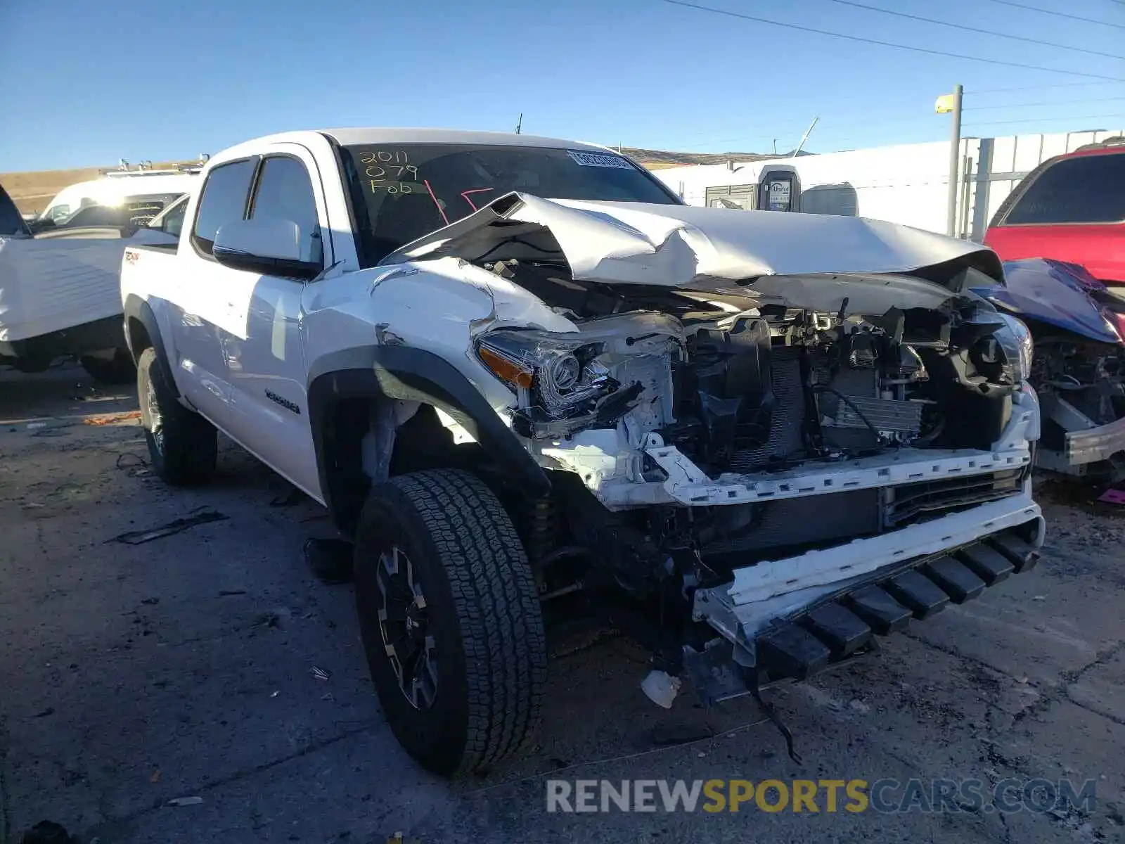 1 Photograph of a damaged car 3TMCZ5AN4LM312818 TOYOTA TACOMA 2020