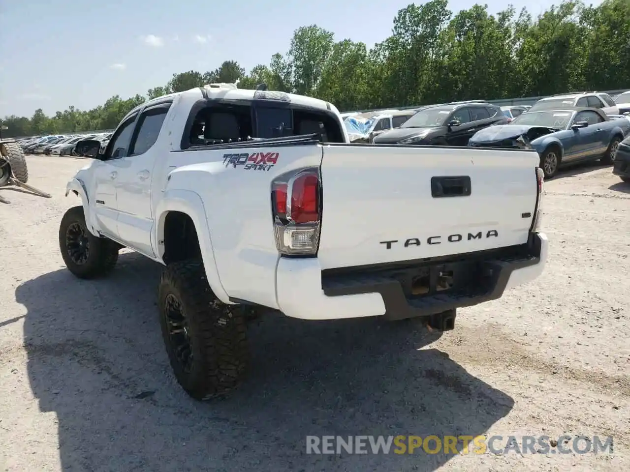 3 Photograph of a damaged car 3TMCZ5AN4LM313192 TOYOTA TACOMA 2020