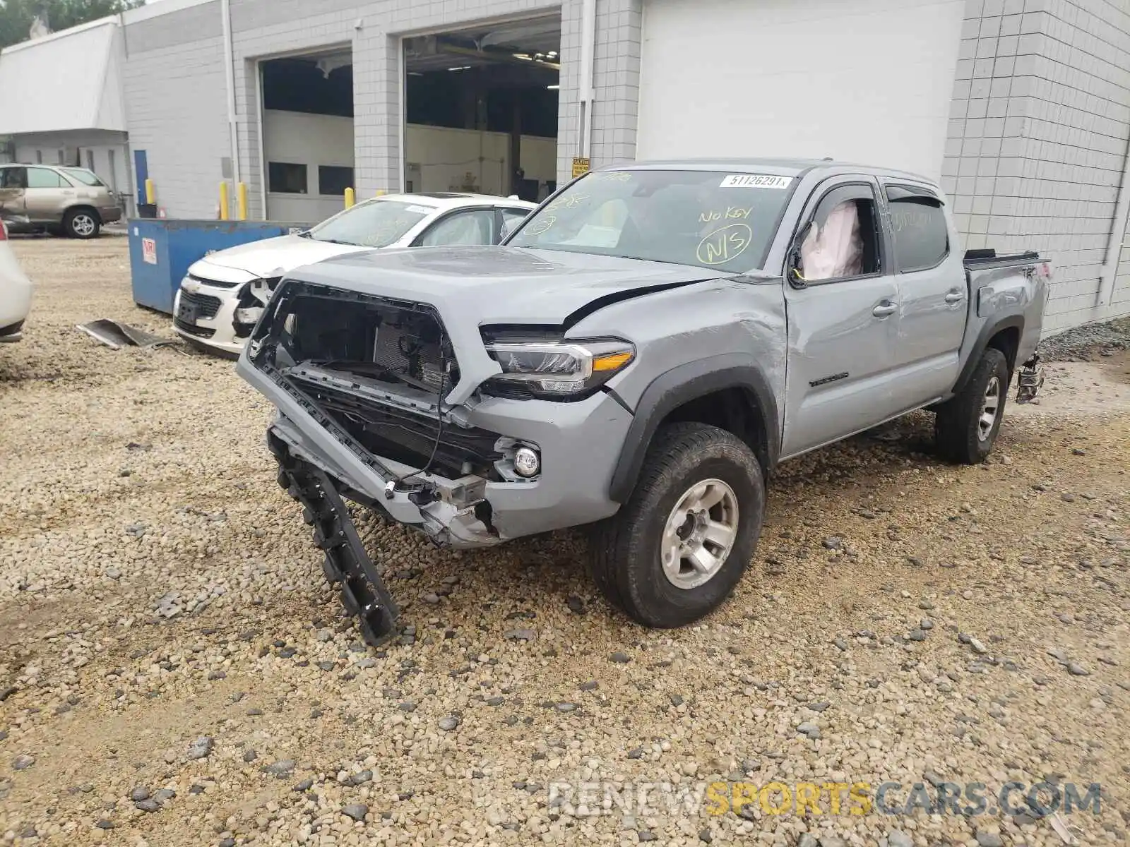 2 Photograph of a damaged car 3TMCZ5AN4LM319493 TOYOTA TACOMA 2020