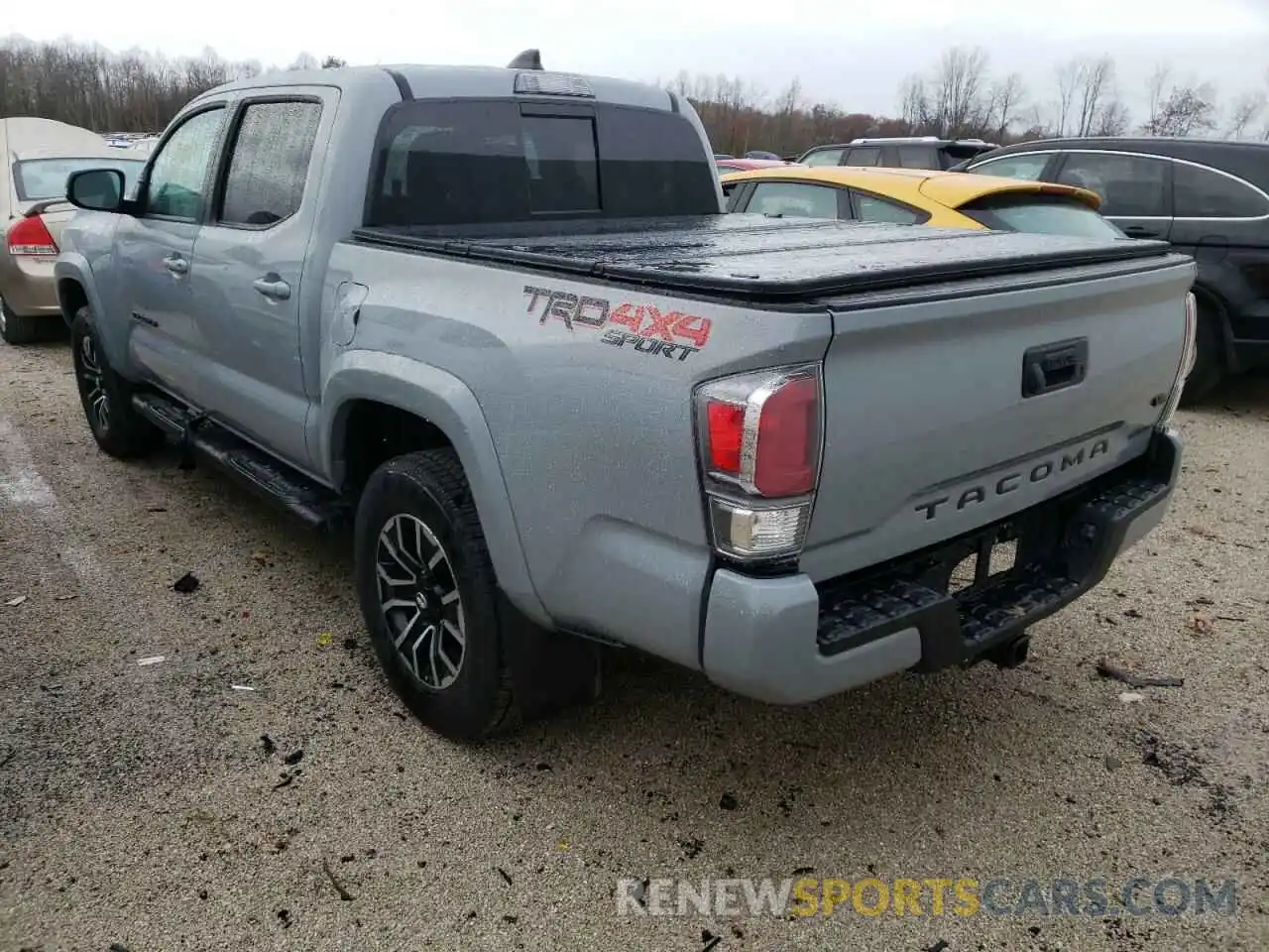 3 Photograph of a damaged car 3TMCZ5AN4LM324676 TOYOTA TACOMA 2020