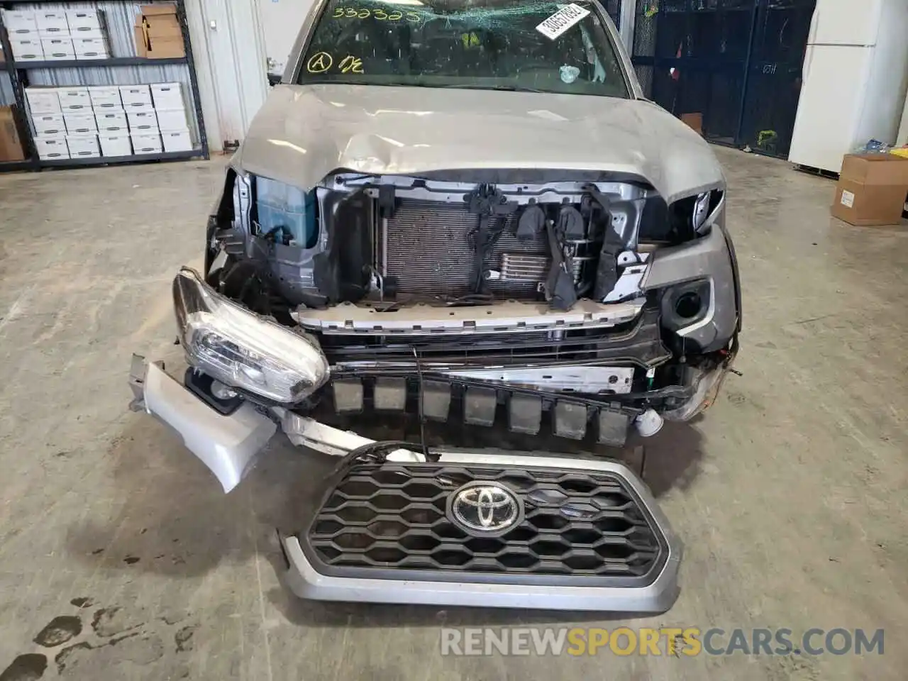 9 Photograph of a damaged car 3TMCZ5AN4LM332325 TOYOTA TACOMA 2020