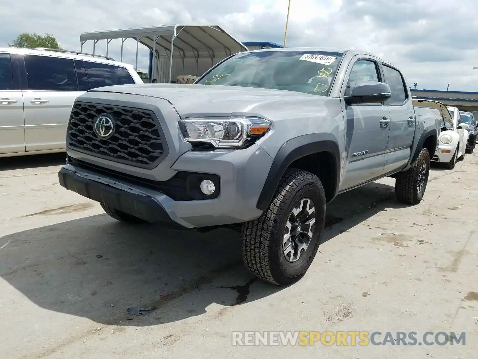 2 Photograph of a damaged car 3TMCZ5AN4LM332390 TOYOTA TACOMA 2020