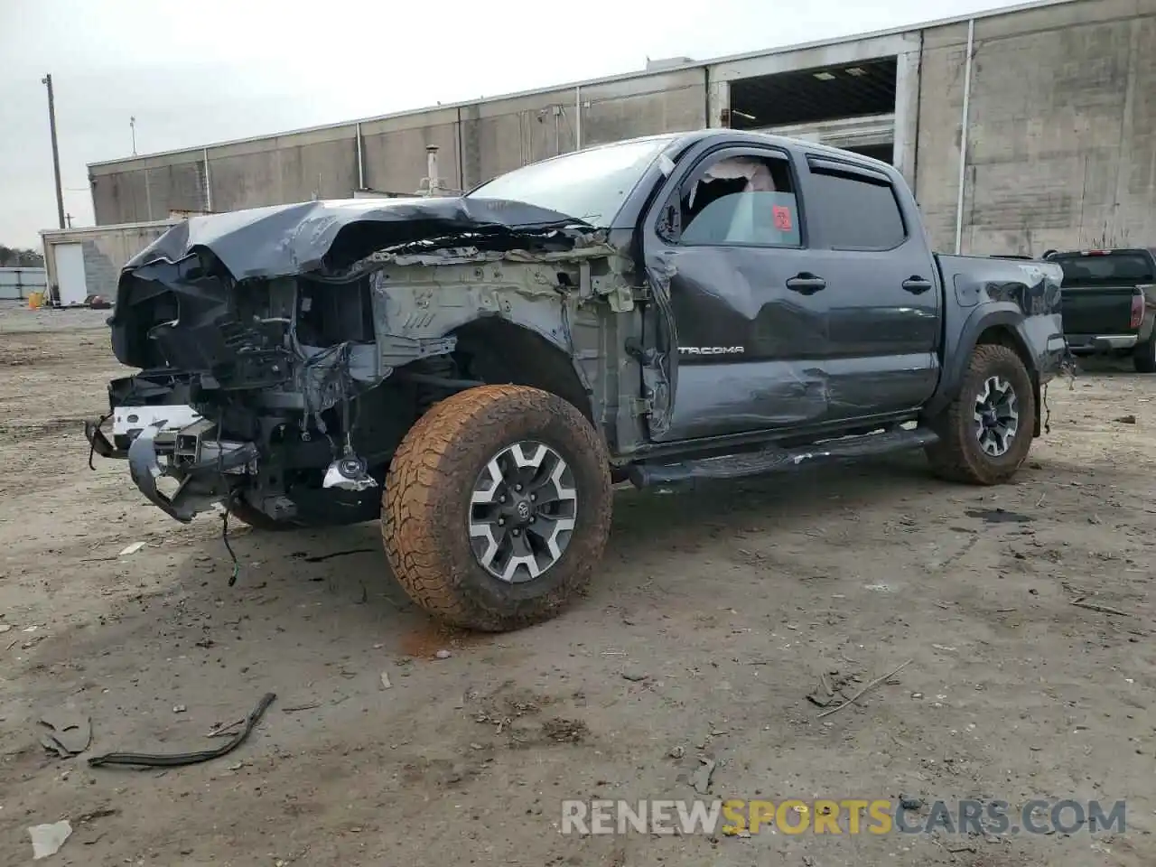 1 Photograph of a damaged car 3TMCZ5AN4LM332468 TOYOTA TACOMA 2020