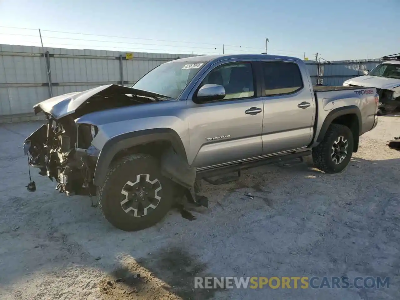 1 Photograph of a damaged car 3TMCZ5AN4LM333345 TOYOTA TACOMA 2020