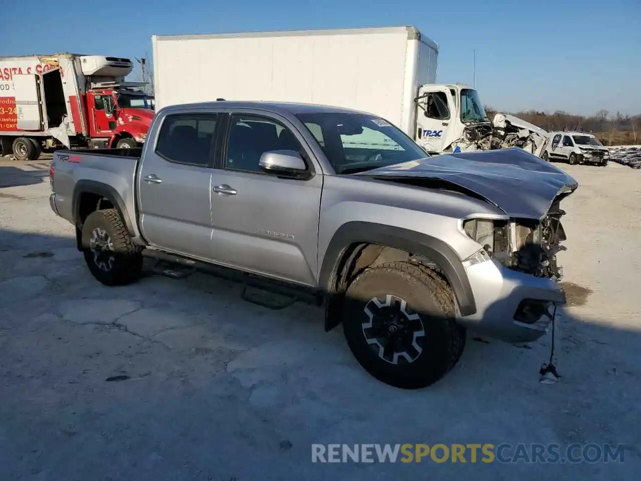 4 Photograph of a damaged car 3TMCZ5AN4LM333345 TOYOTA TACOMA 2020