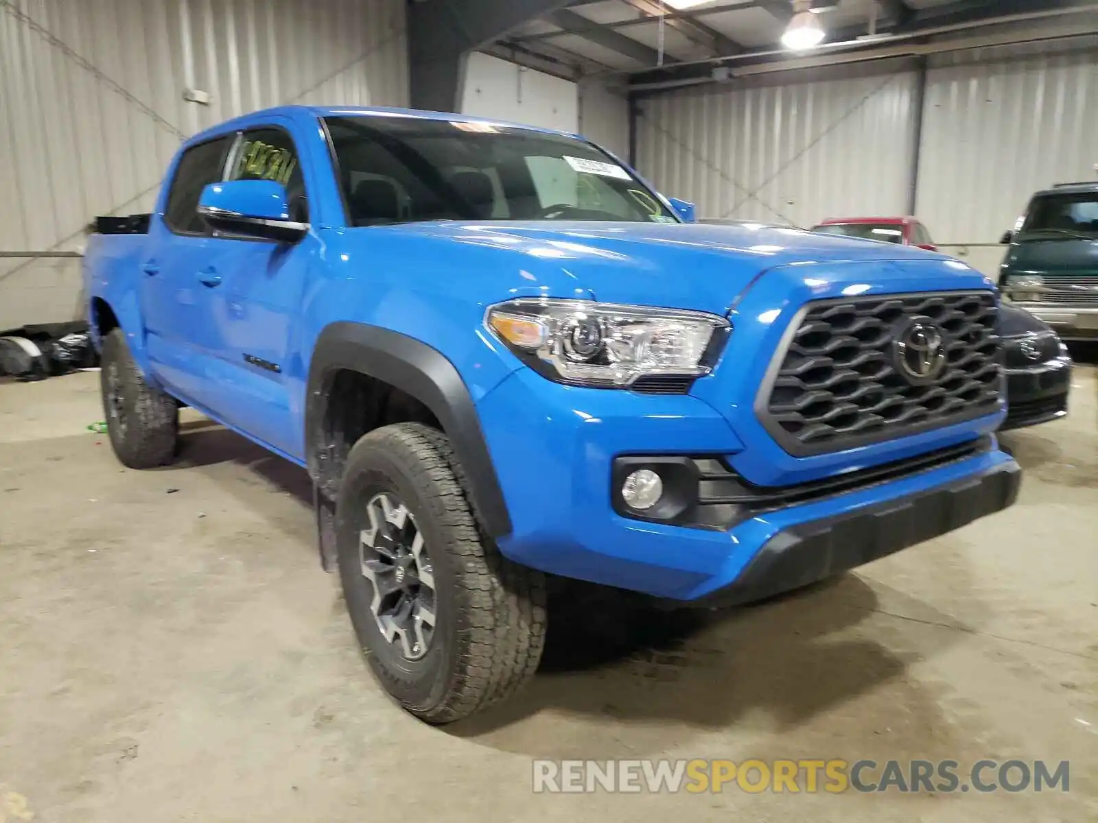 1 Photograph of a damaged car 3TMCZ5AN4LM338948 TOYOTA TACOMA 2020